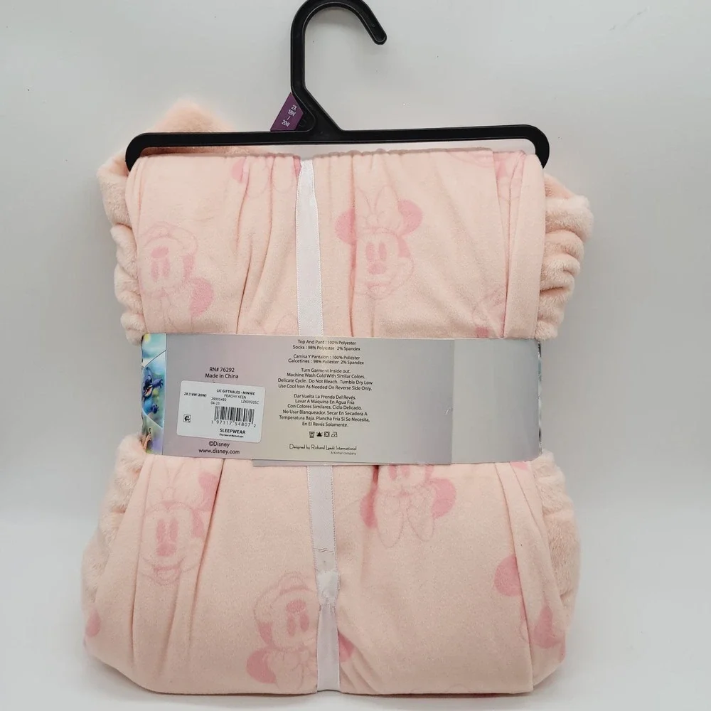 NEW Disney Women's Minnie Mouse Sleepwear Gift Set W/ Socks Size 2x (18W - 20W) - Picture 6 of 8
